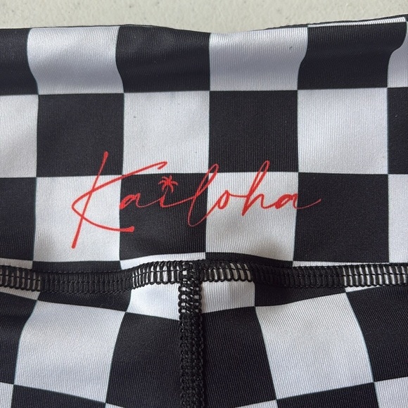 Kailoha Clothing Shorts Size MEDIUM - Picture 4 of 5